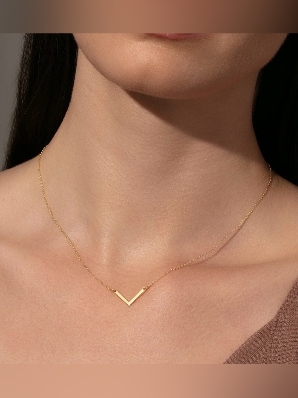 NEW Uncommon James Gold Baby V Necklace.